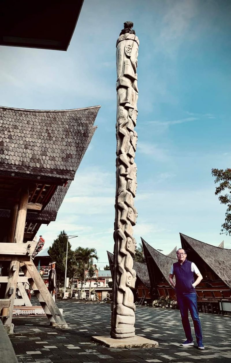  Huta Siallagan: Di Antara Batu Persidangan dan Pohon Kebenaran