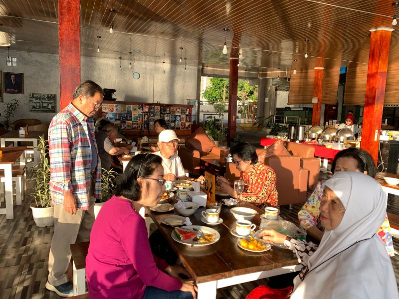  Sarapan Pagi Di Hotel Ompu Herti