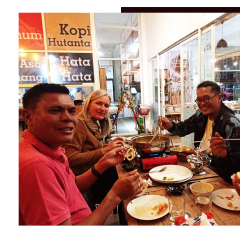 Shabu-shabu Yakiniku di Hutanta Coffee Resto; Rasakan serunya pengalaman masak sendiri!