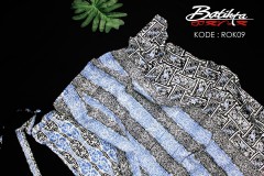 ROK09 Rok Lilit Batik Motif Gorga Mix Warna Biru Putih Hitam