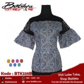 BTK338B Blus Batik Motif Gorga Warna Biru Muda Putih Hitam